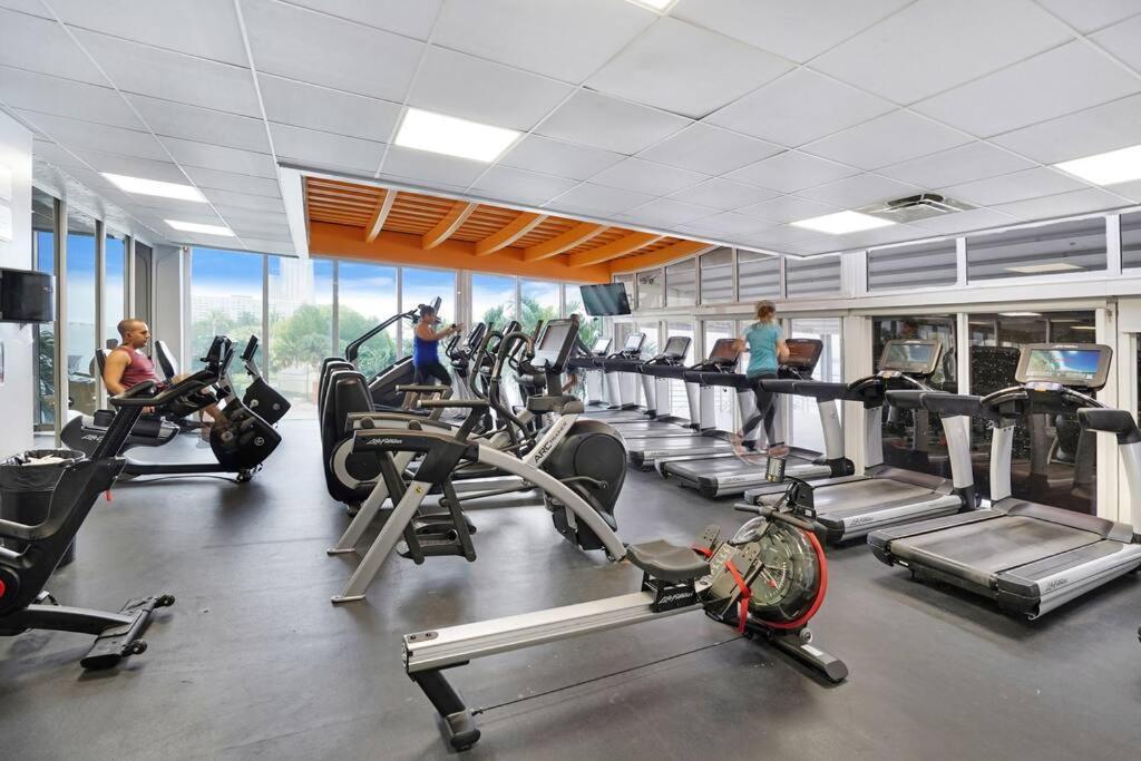 Apartment Superstar! Penthouse With Water And Park Views! Miami